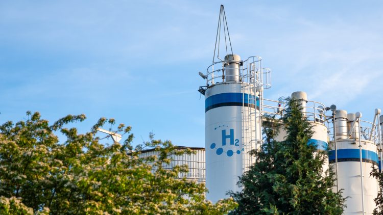 June 17, 2025El MITECO adjudica 1.223 millones a siete proyectos de hidrógeno verde