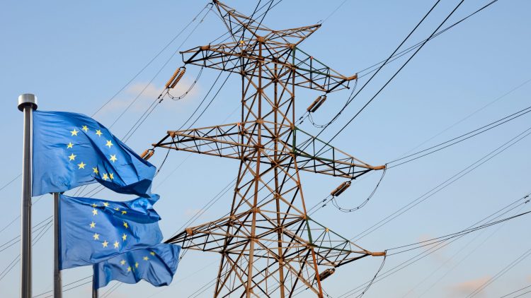 June 3, 2025Orientaciones de la UE para garantizar que las redes eléctricas estén preparadas para el futuro