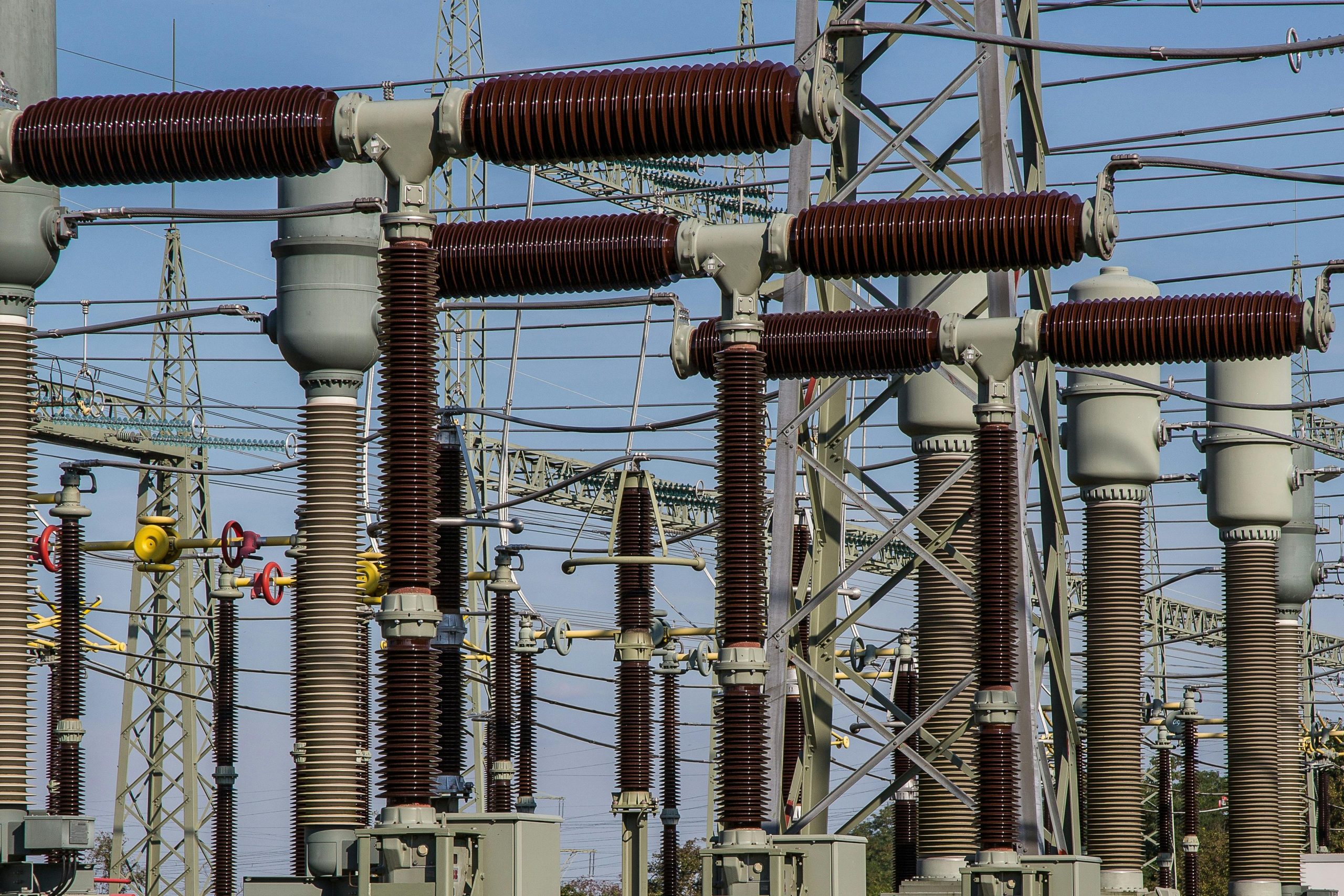 El Gobierno aprueba tramitar un decreto con medidas para reforzar el sistema eléctrico