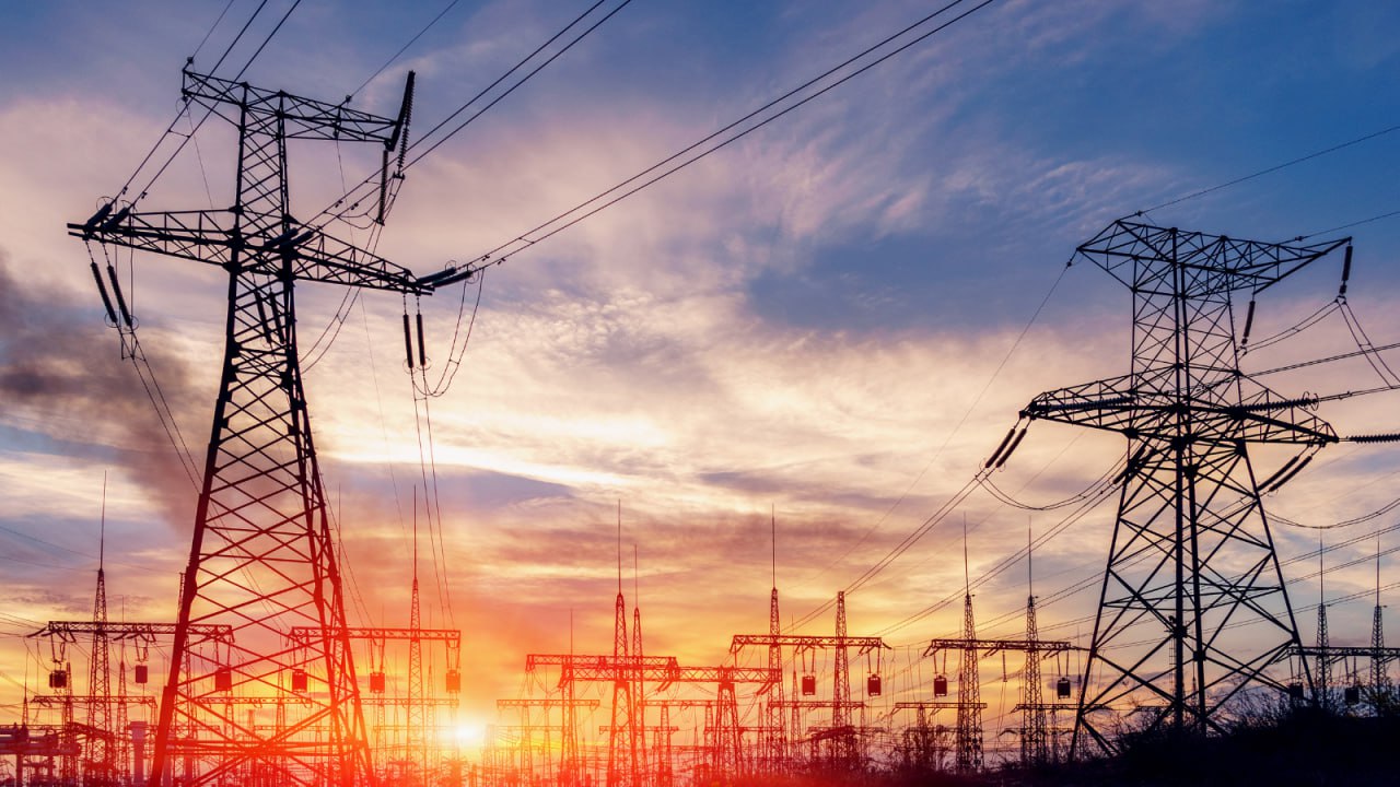 El MITECO amplía el respaldo económico a las medidas extraordinarias para garantizar el suministro eléctrico en Canarias