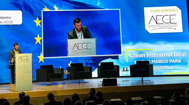 October 9, 2025Proponen contratos tripartitos para estabilizar los precios energéticos y atraer inversión industrial limpia